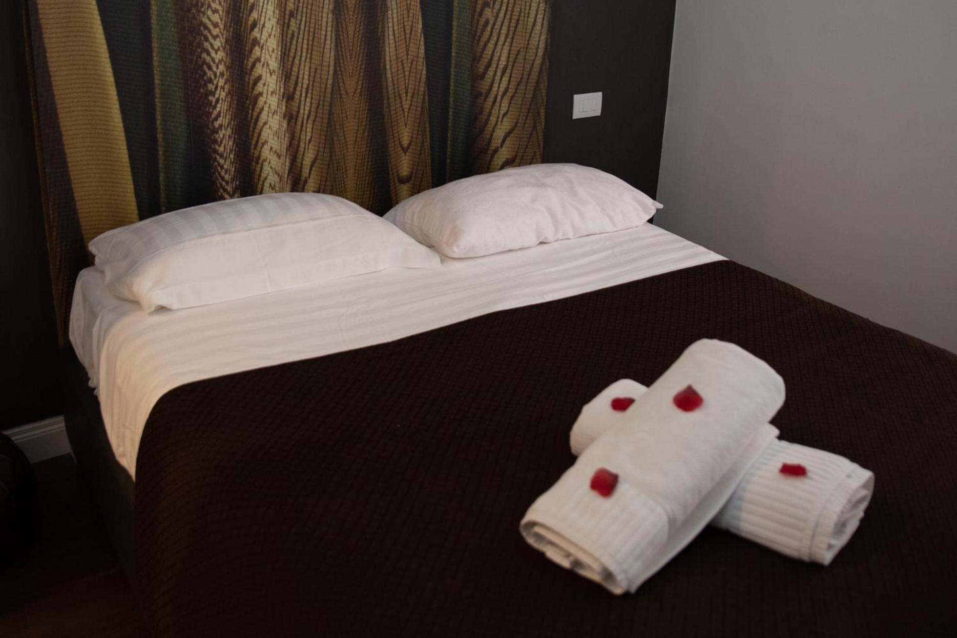 Vicolo Delle Belle Suite Террачина Экстерьер фото